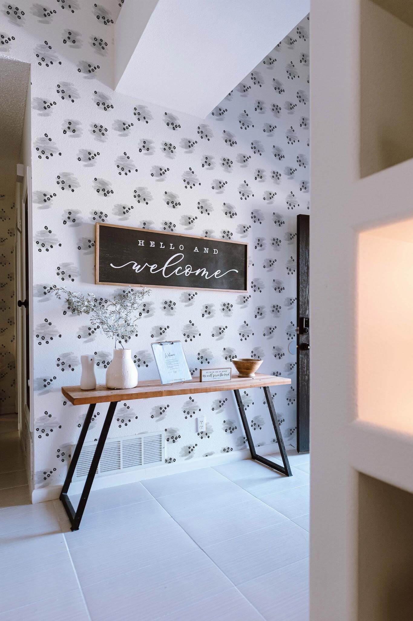 Abstract spotted Wallpaper - Image 4