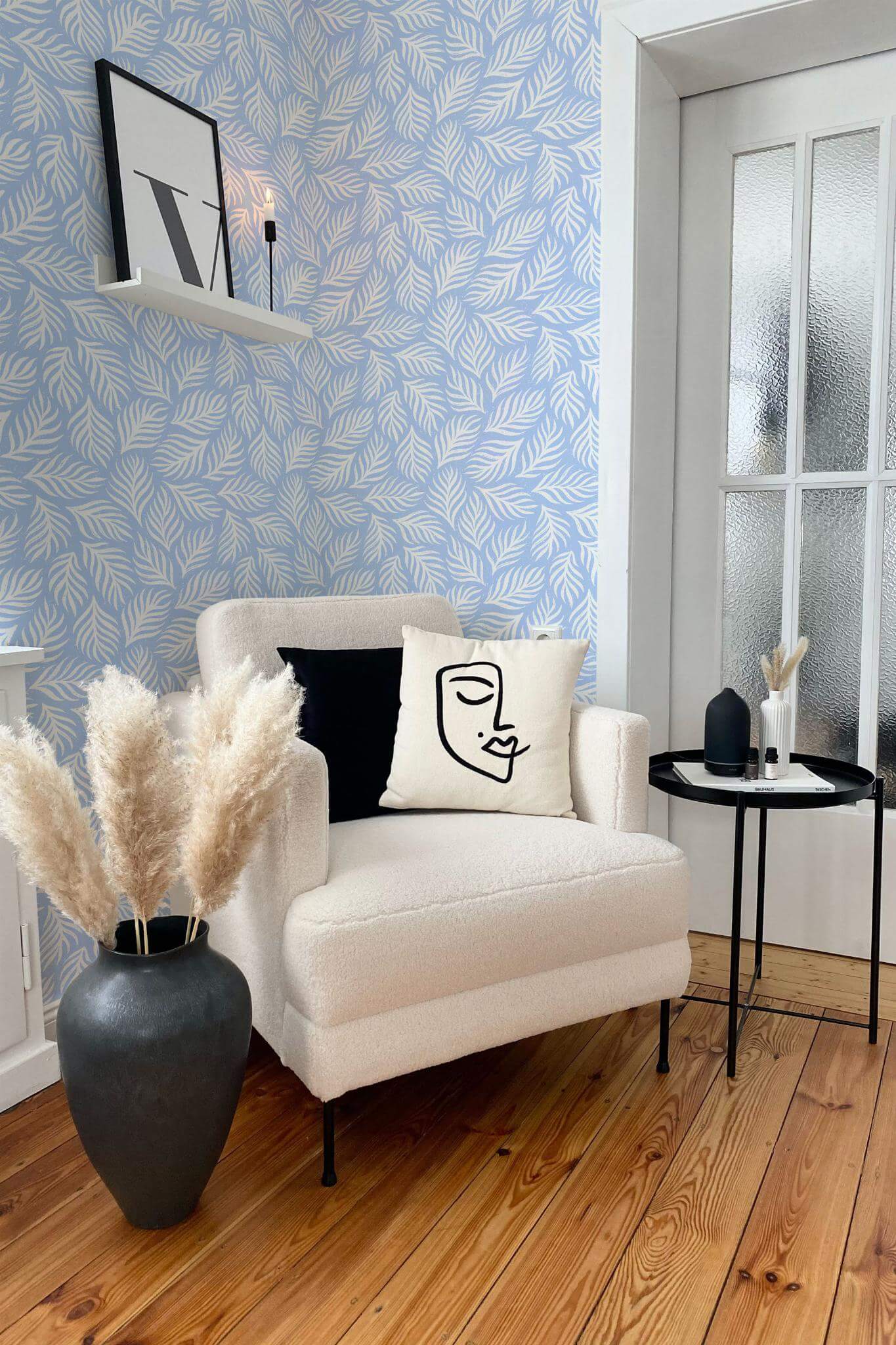 Blue and white seamless leaf Wallpaper - Image 4