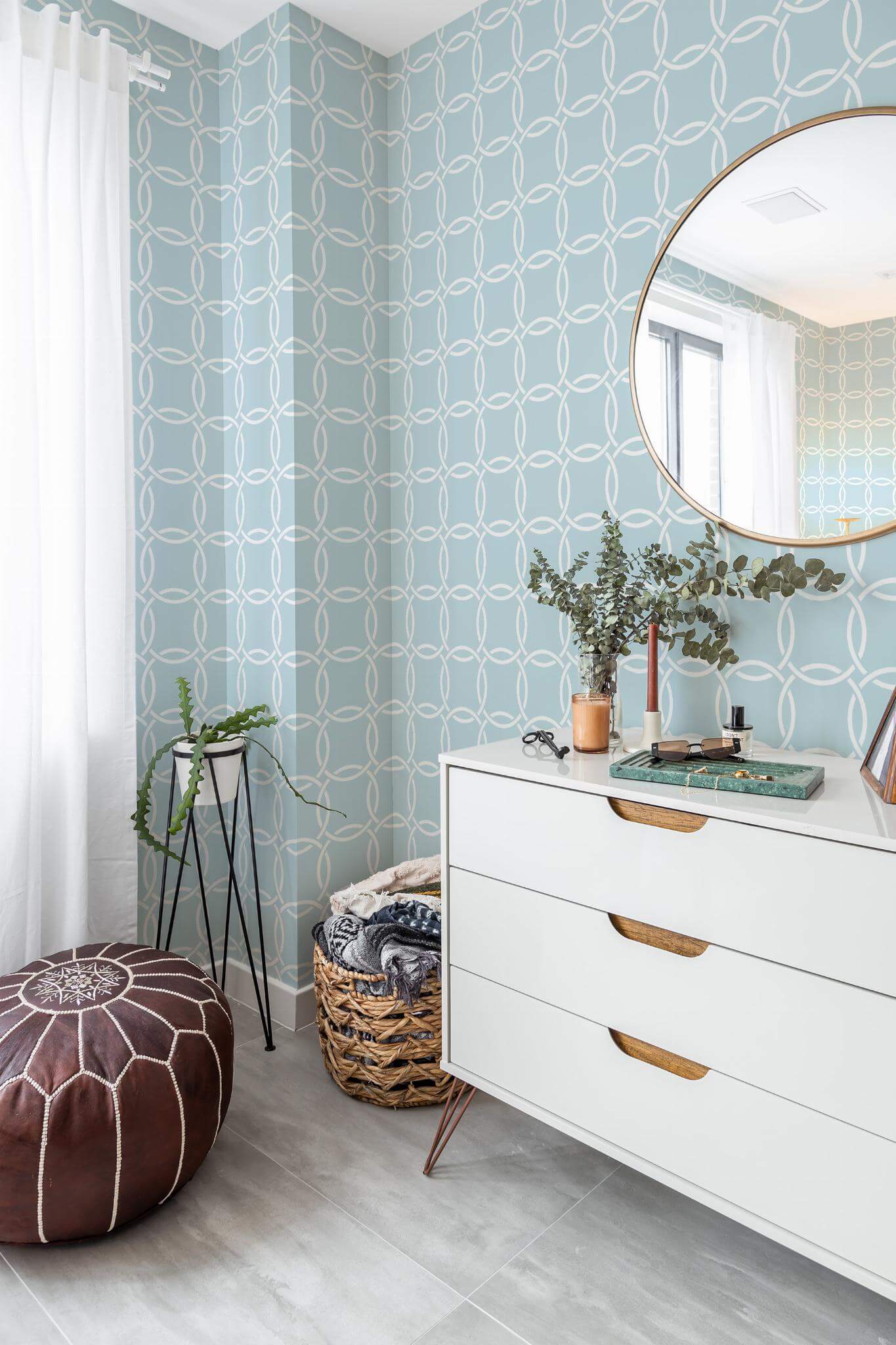 Geometric overlapping circle Wallpaper - Image 4