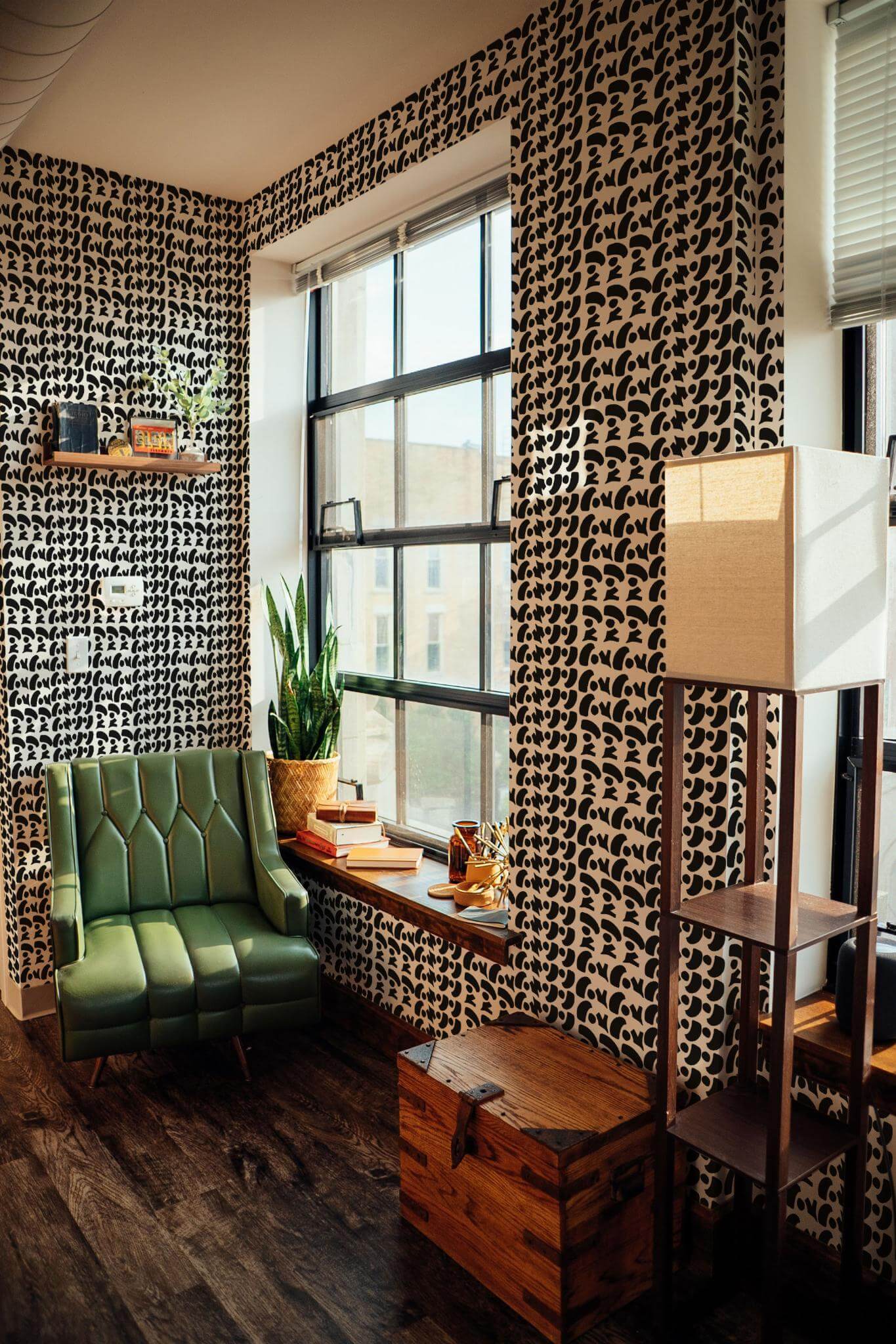 Bold print Wallpaper - Image 3