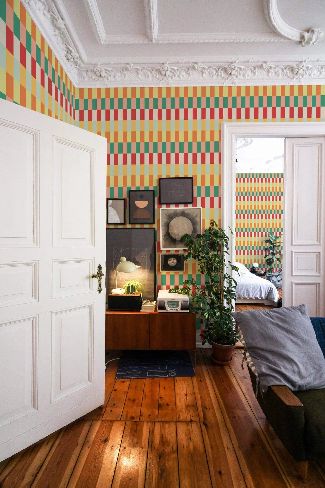 Bold stripes Wallpaper - Image 3