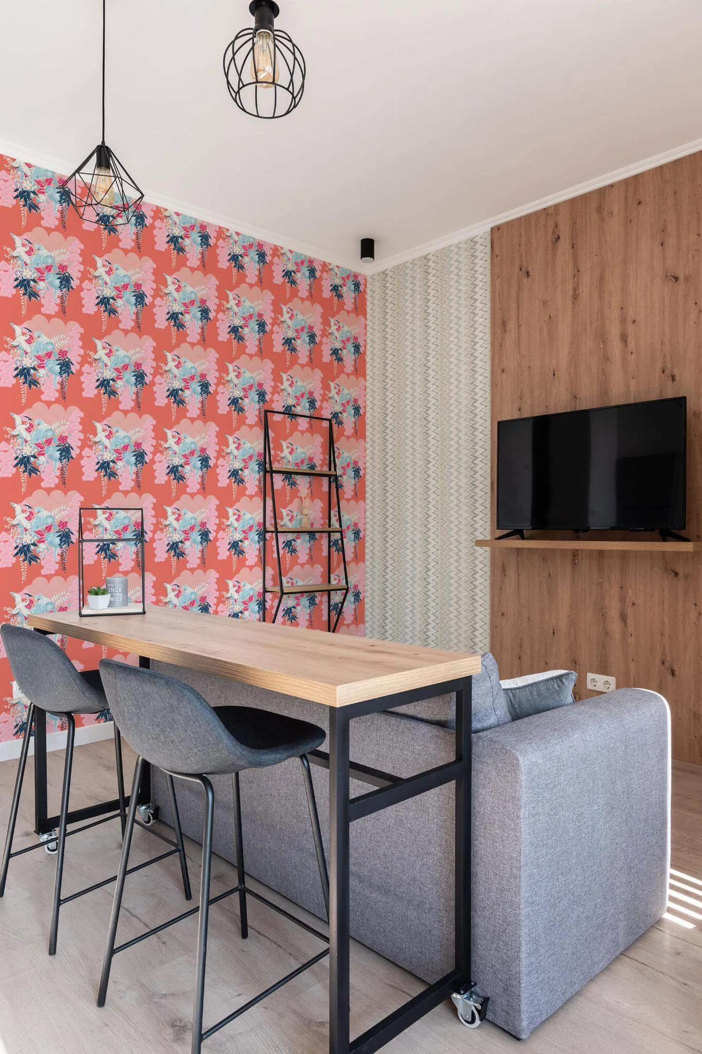 Bright red chinoiserie Wallpaper - Image 3