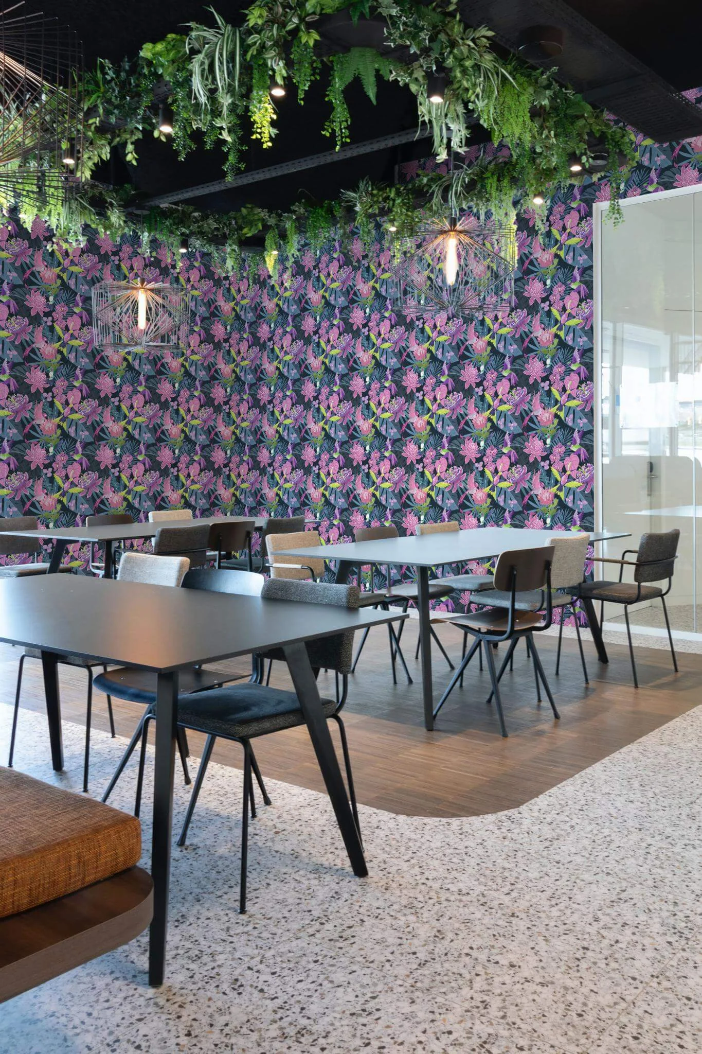 Eclectic tropical Wallpaper - Image 3