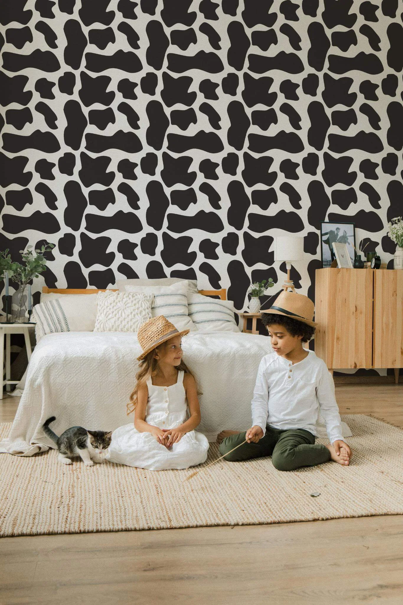 Cow animal print Wallpaper - Image 4