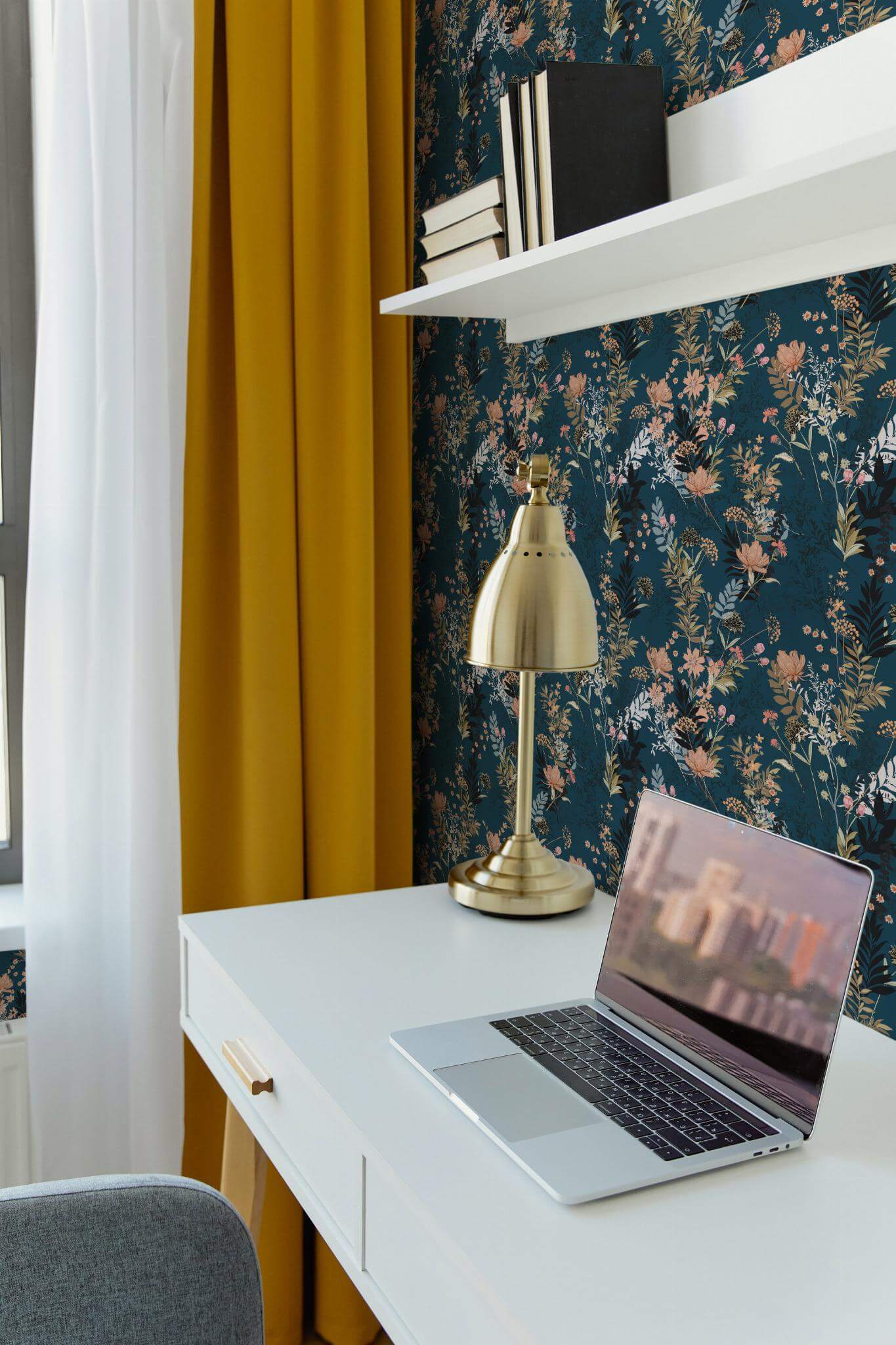 Blue wild flower Wallpaper