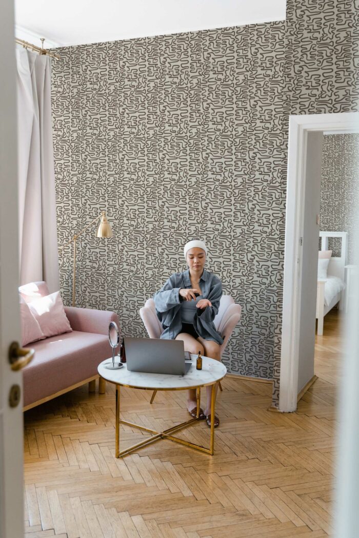 Earthy Elegance Wallpaper - Image 3
