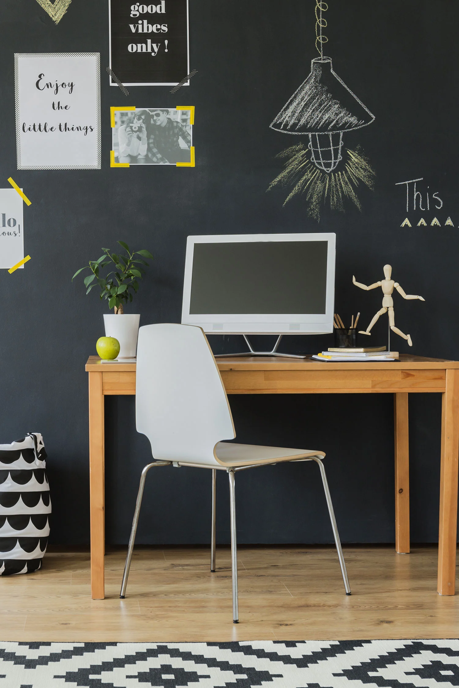 Peel and stick chalkboard Wallpaper - Image 3