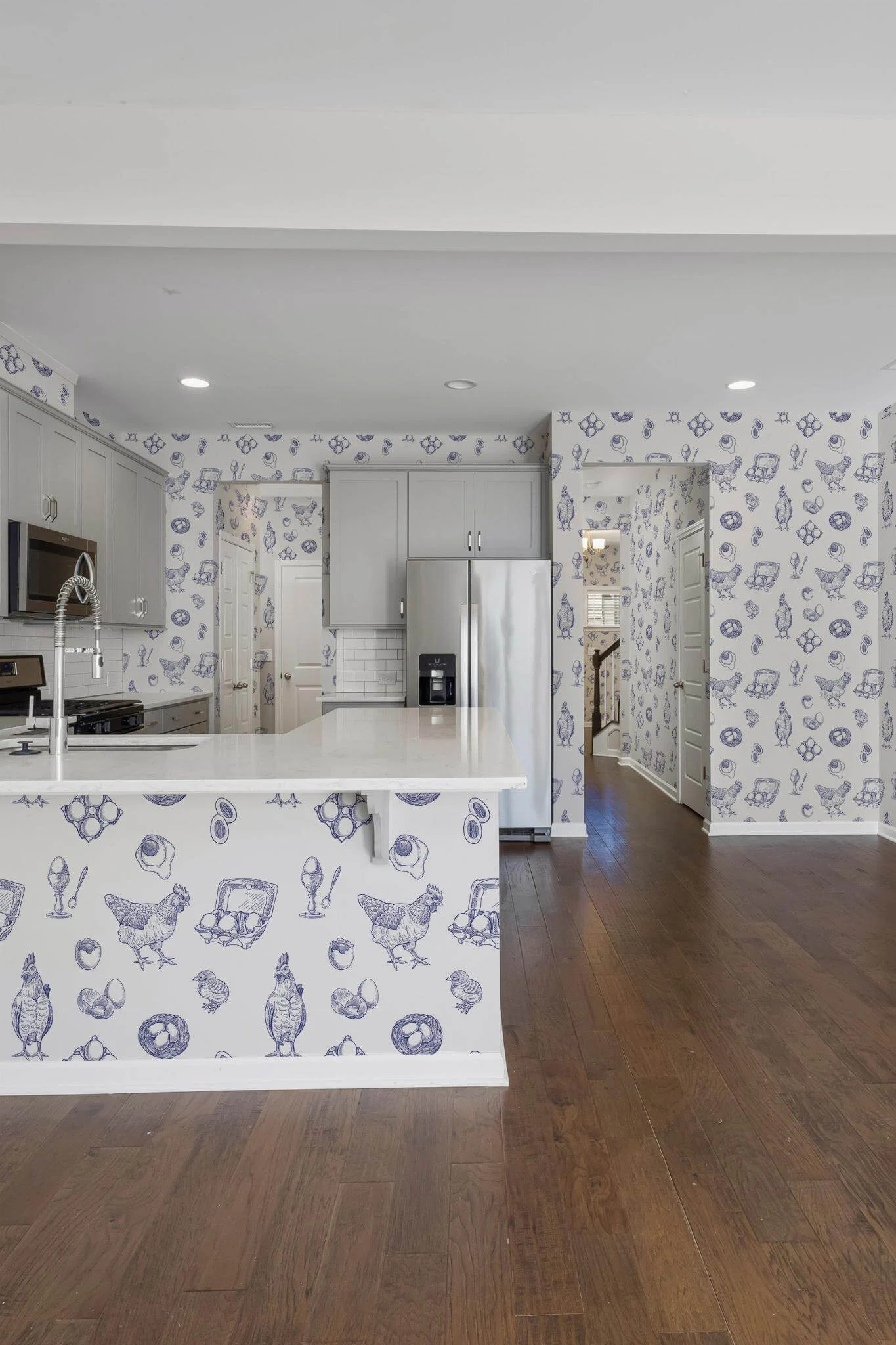 Farmhouse chicken Wallpaper - Image 4
