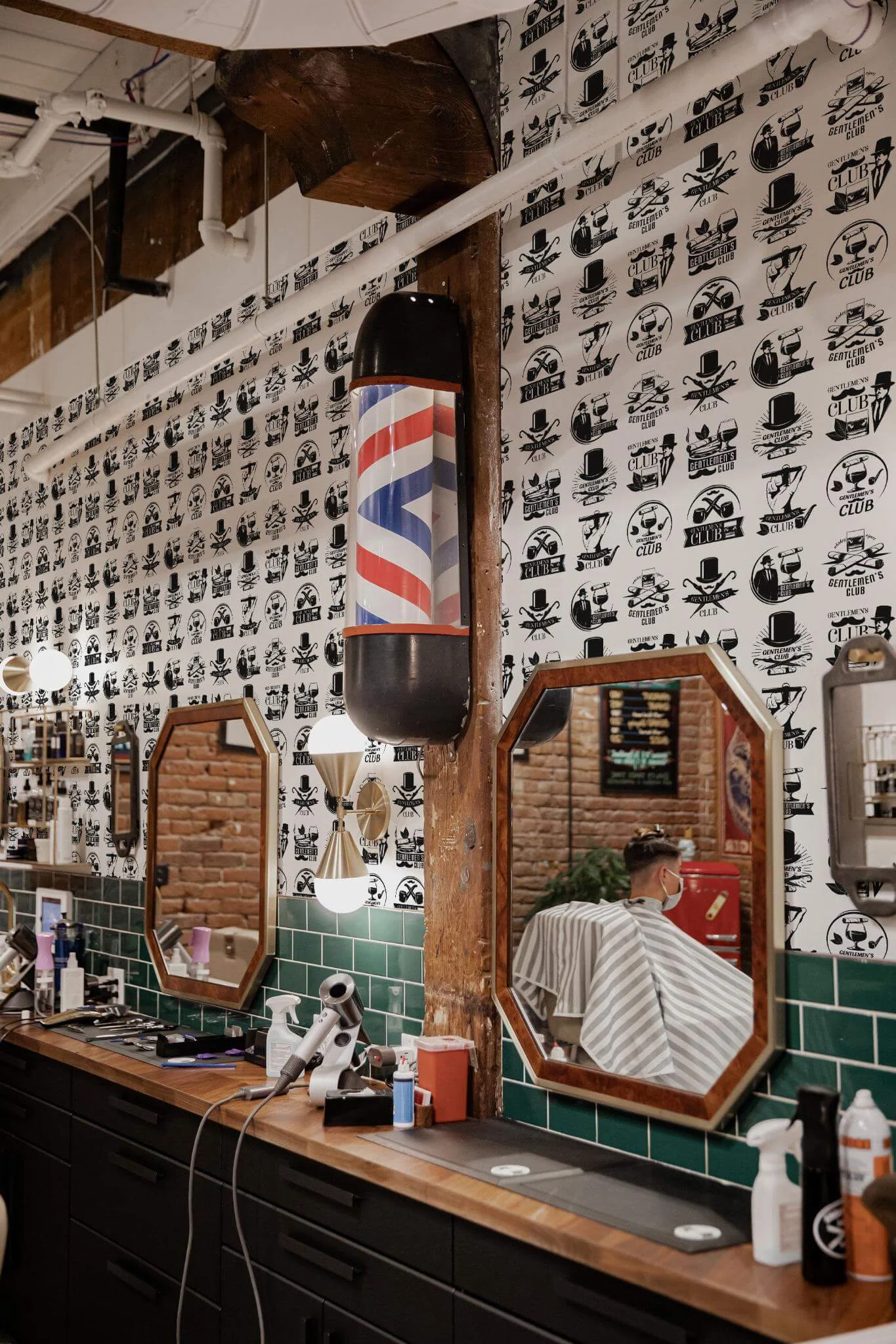 Gentlemen’s club Wallpaper - Image 4