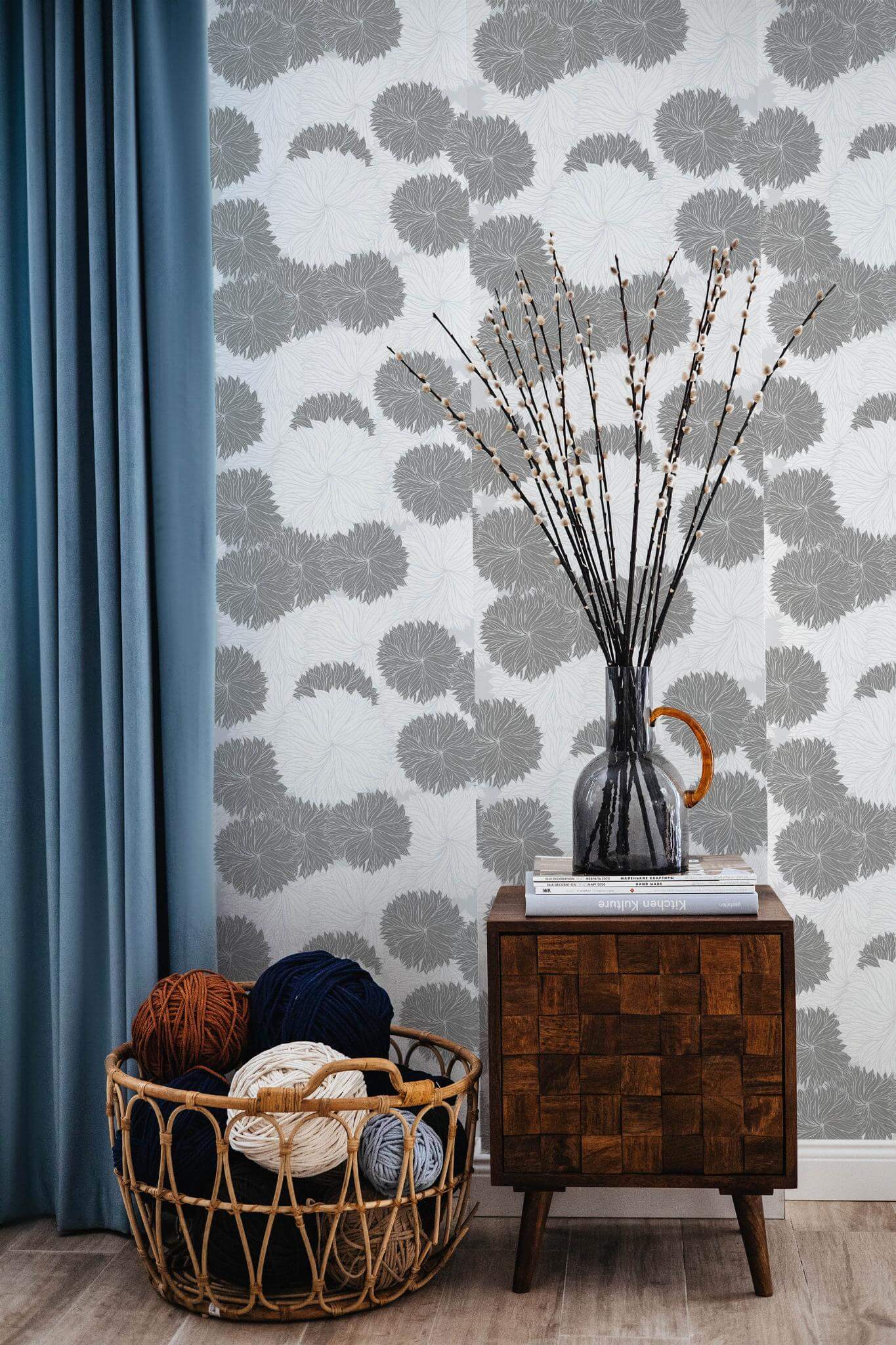 Gray and white floral Wallpaper