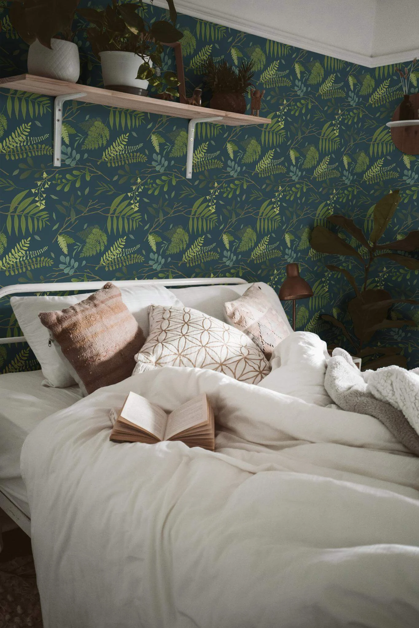 Green forest Wallpaper - Image 4