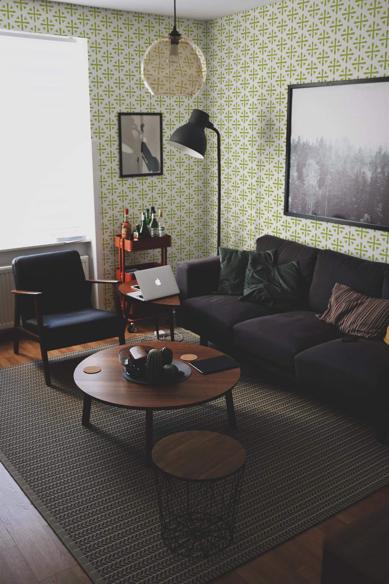 Geometric tile cross ornament Wallpaper - Image 3