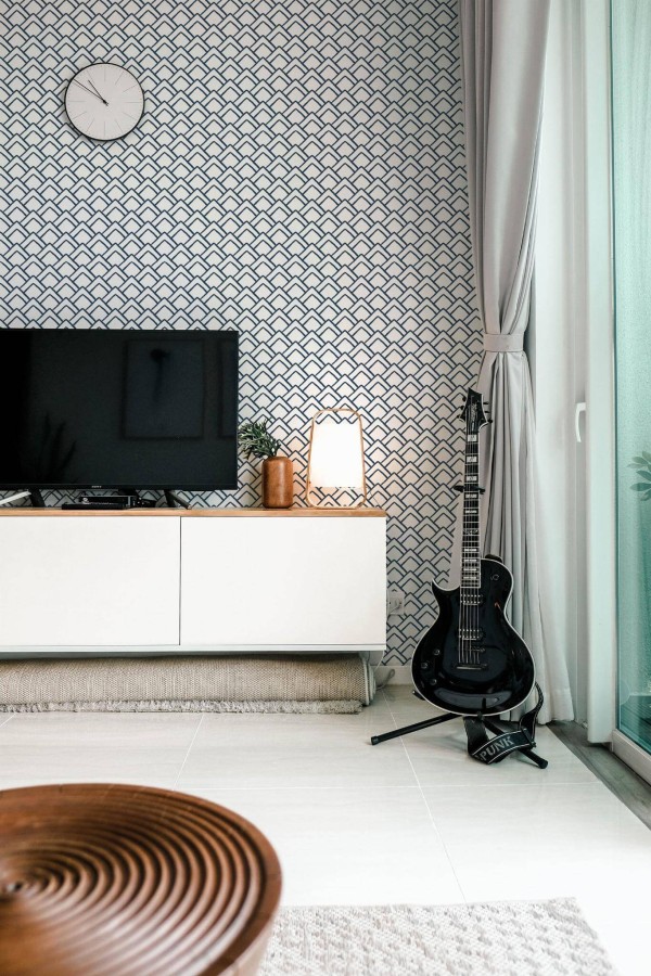 Triangle design Wallpaper - Image 4