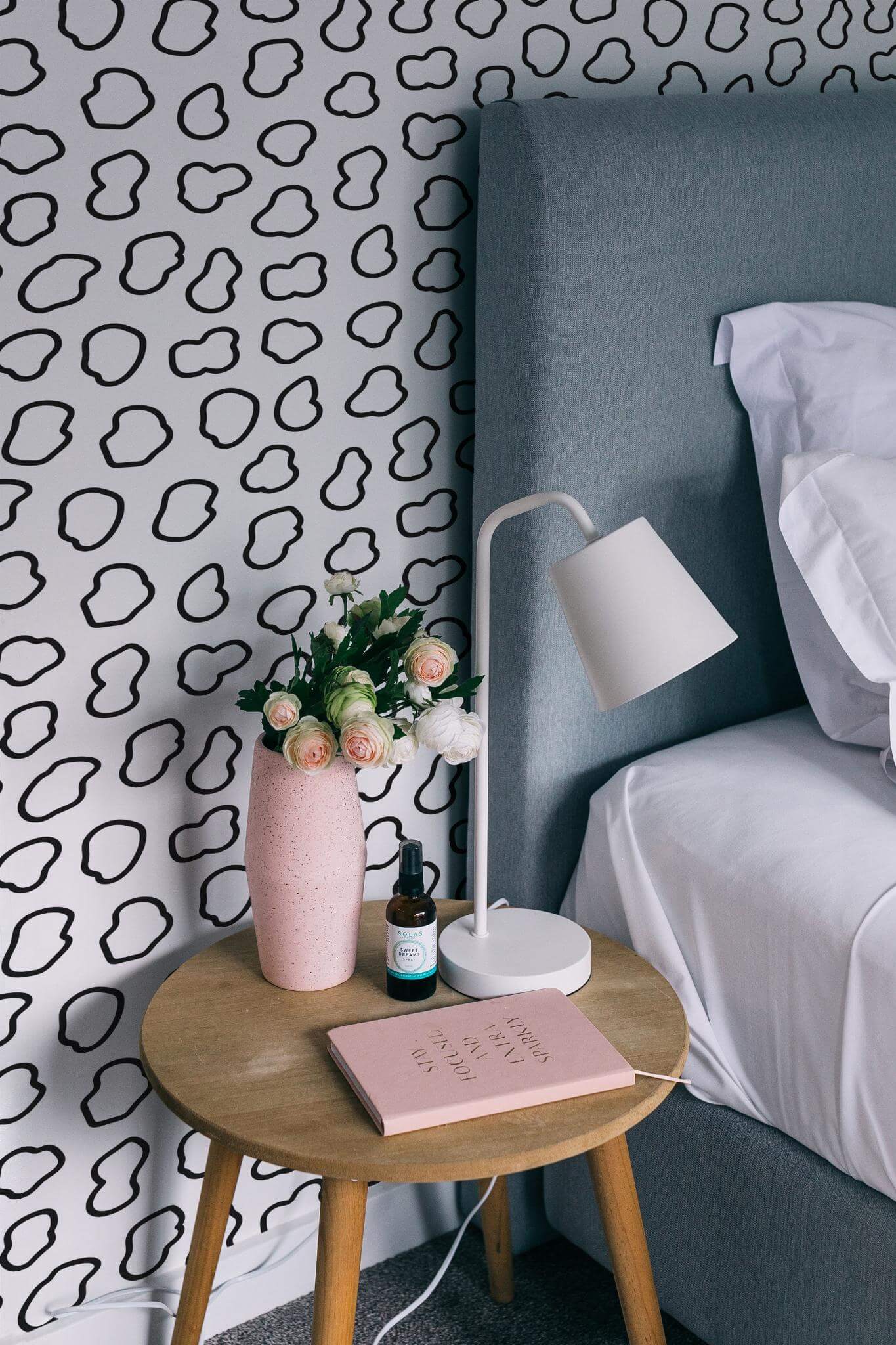 Simple shapes Wallpaper