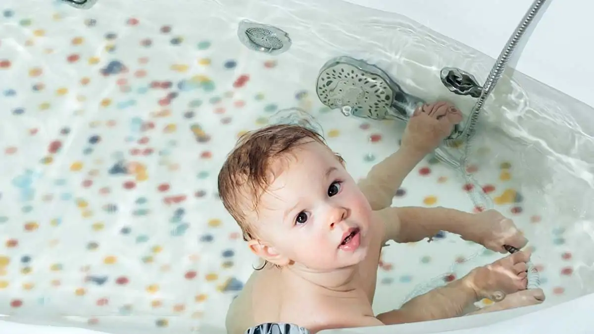 Making Bath Time Fun and Safe: The Importance of Personalized Bath Mats for Kids
