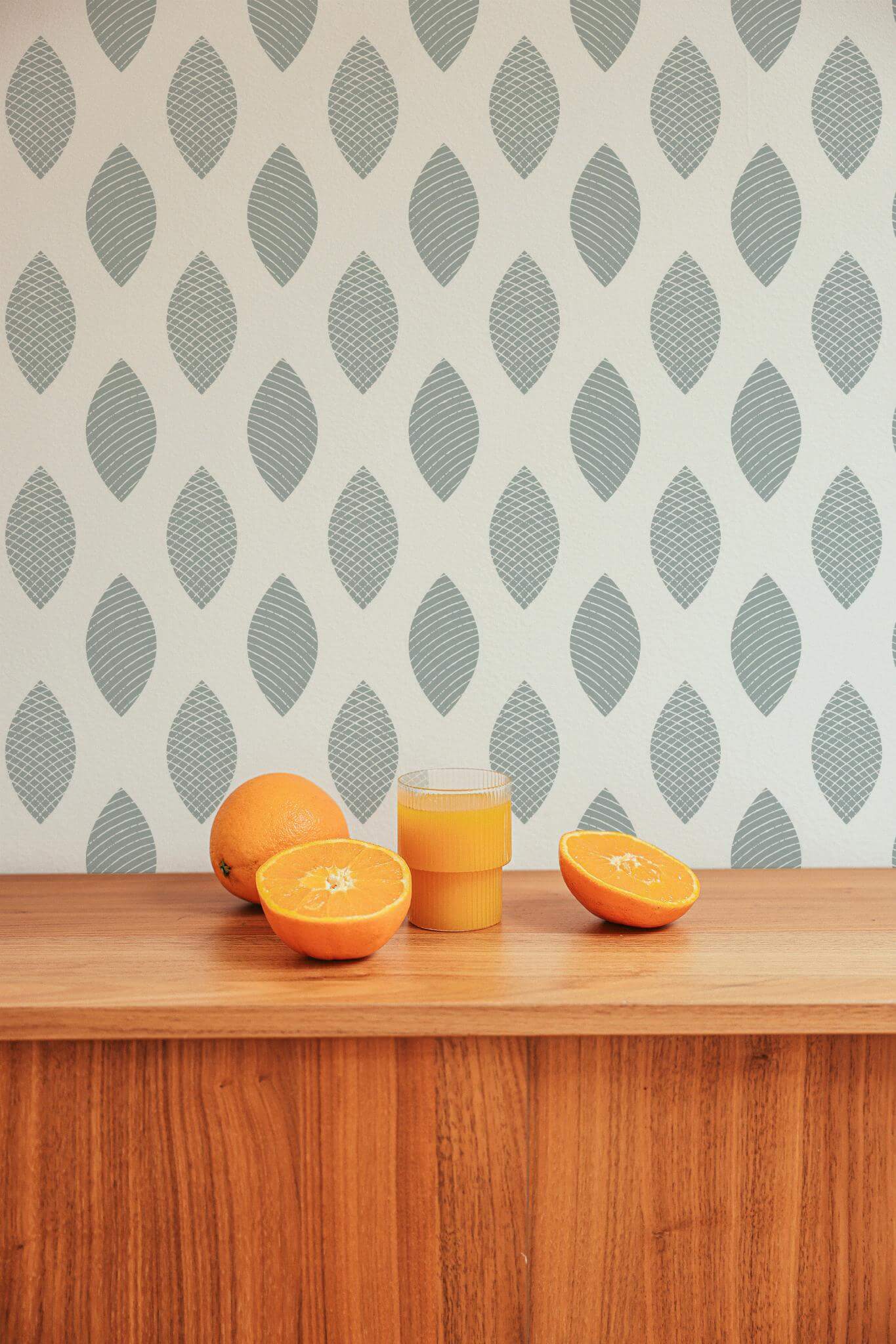 Scandi leaf Wallpaper