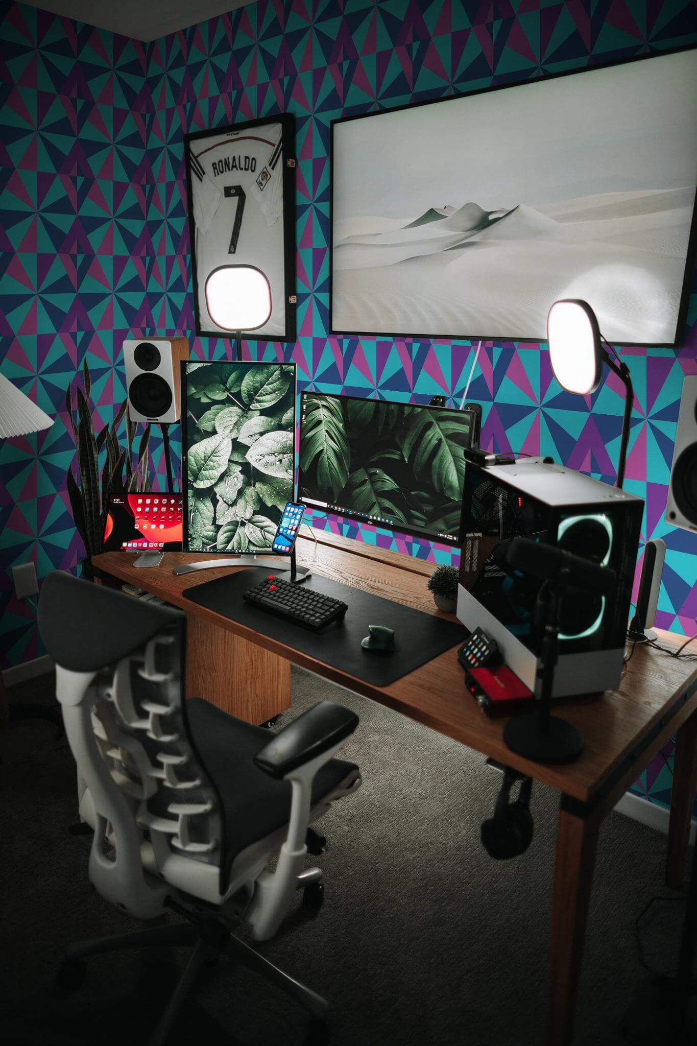 Neon-Inspired geometric Wallpaper - Image 4