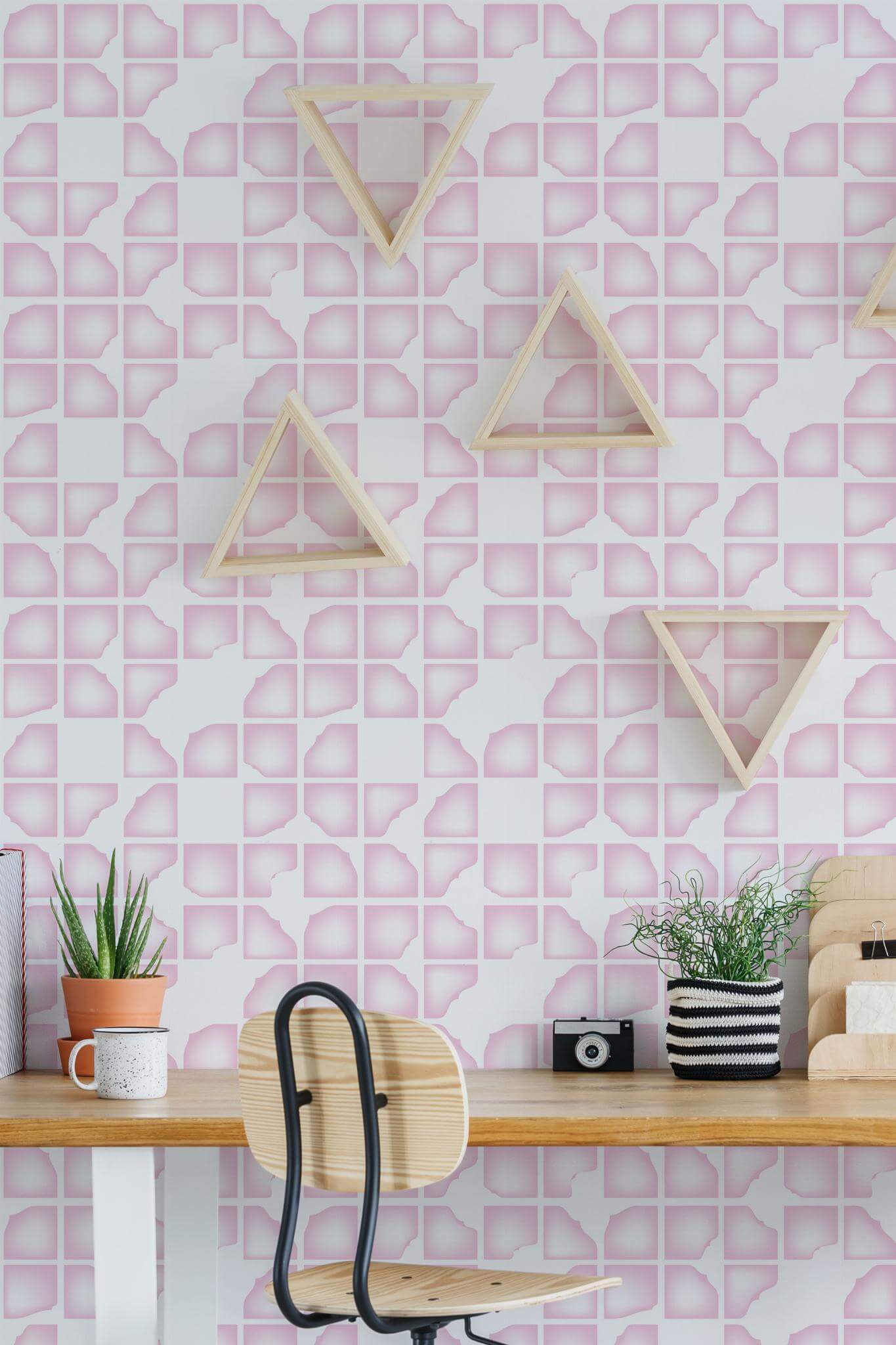Pink abstract geometric shapes Wallpaper