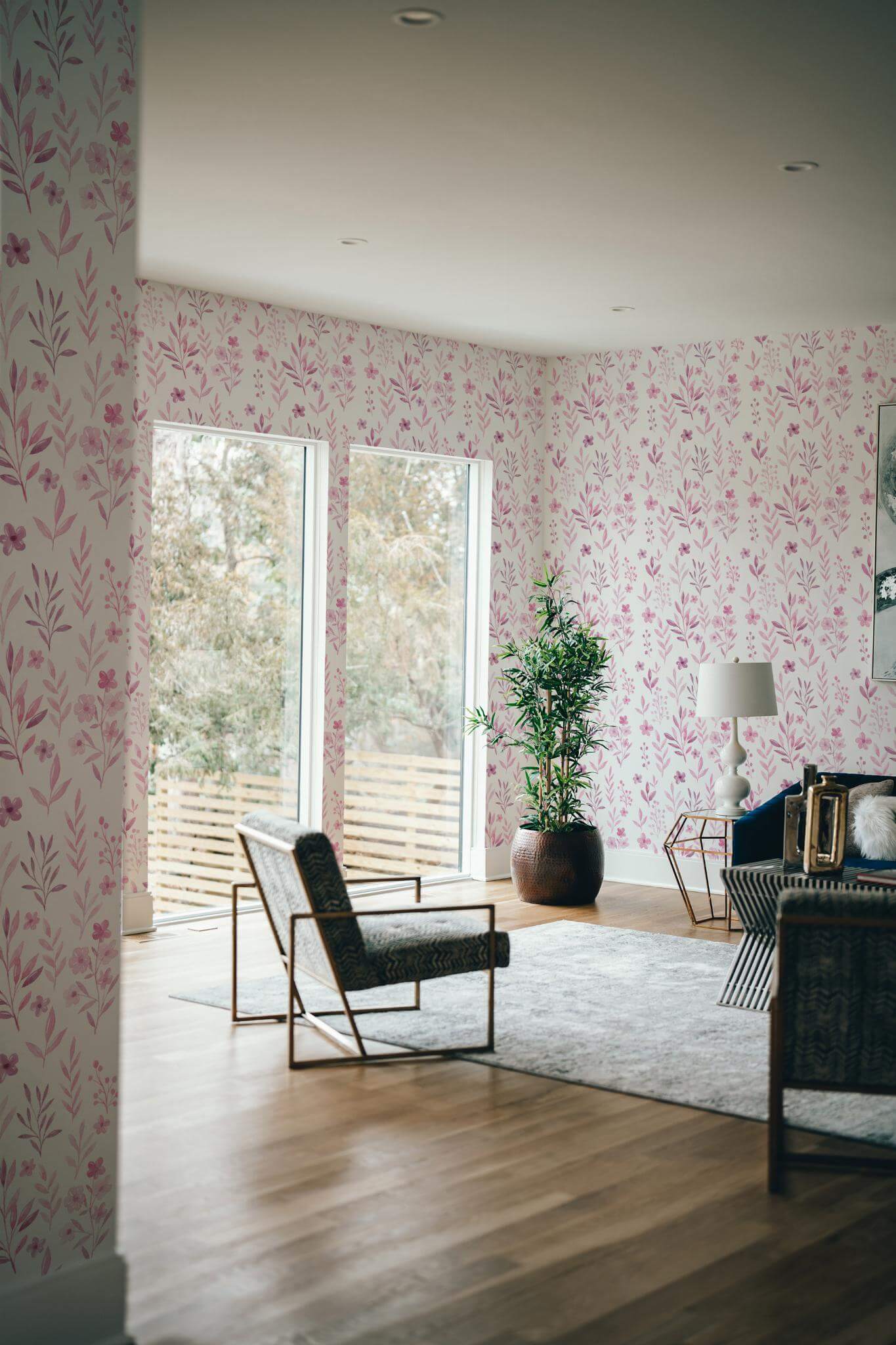 Pink and white watercolor floral Wallpaper - Image 3