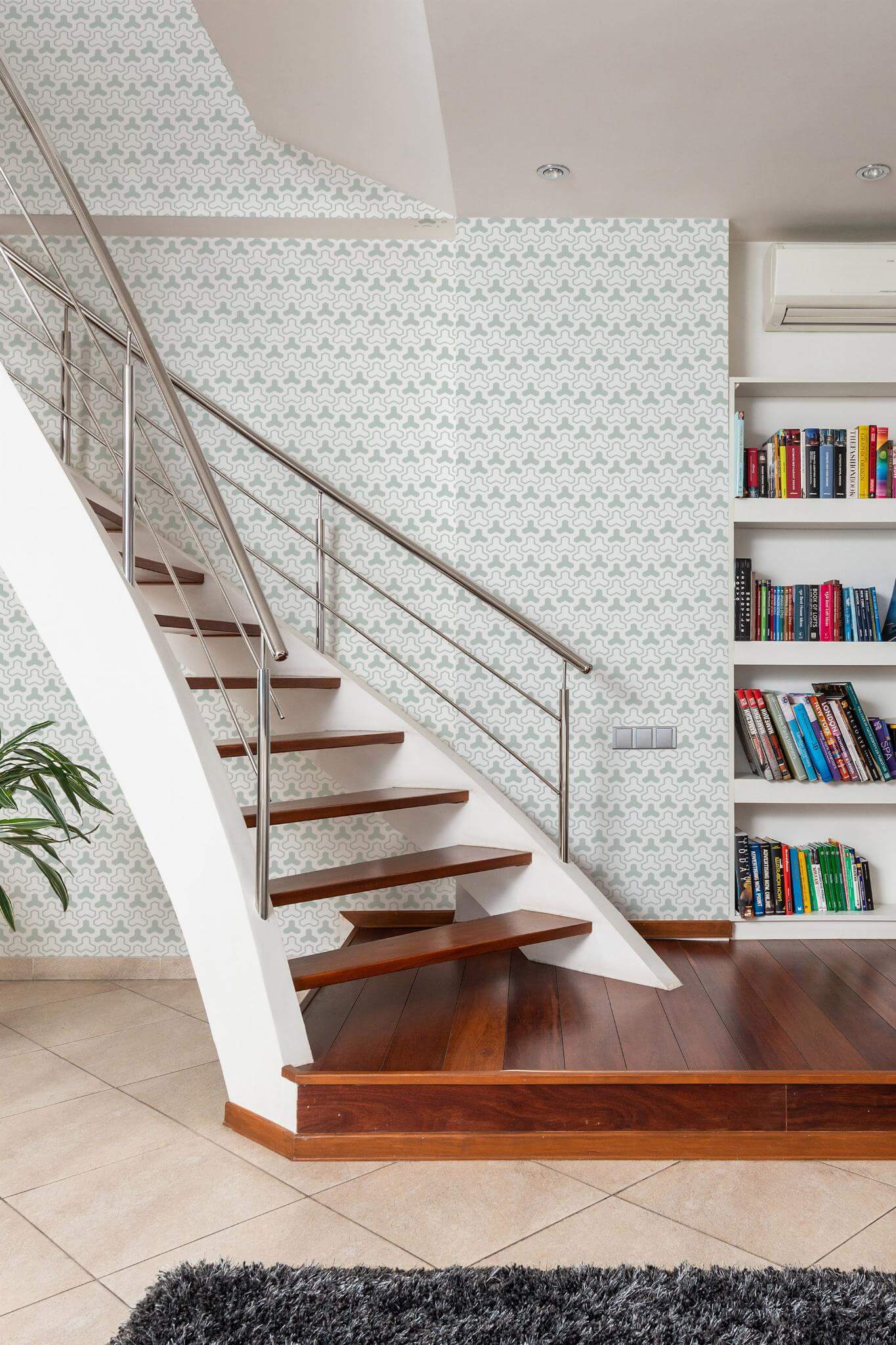 White and green geometric shapes Wallpaper - Image 4
