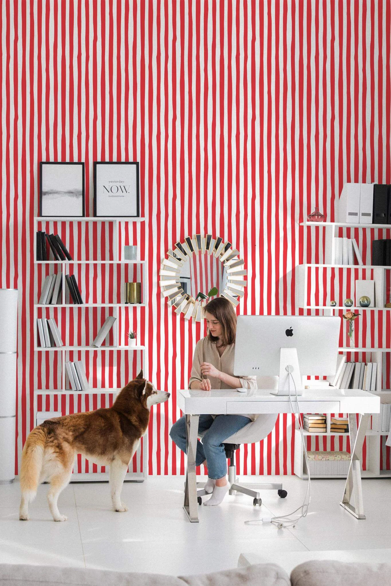 Red hand drawn stripes Wallpaper - Image 4