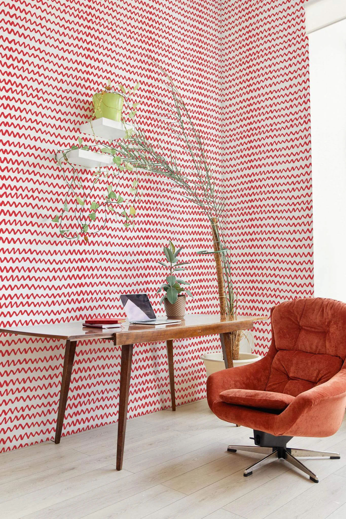 Red modern chevron Wallpaper - Image 4