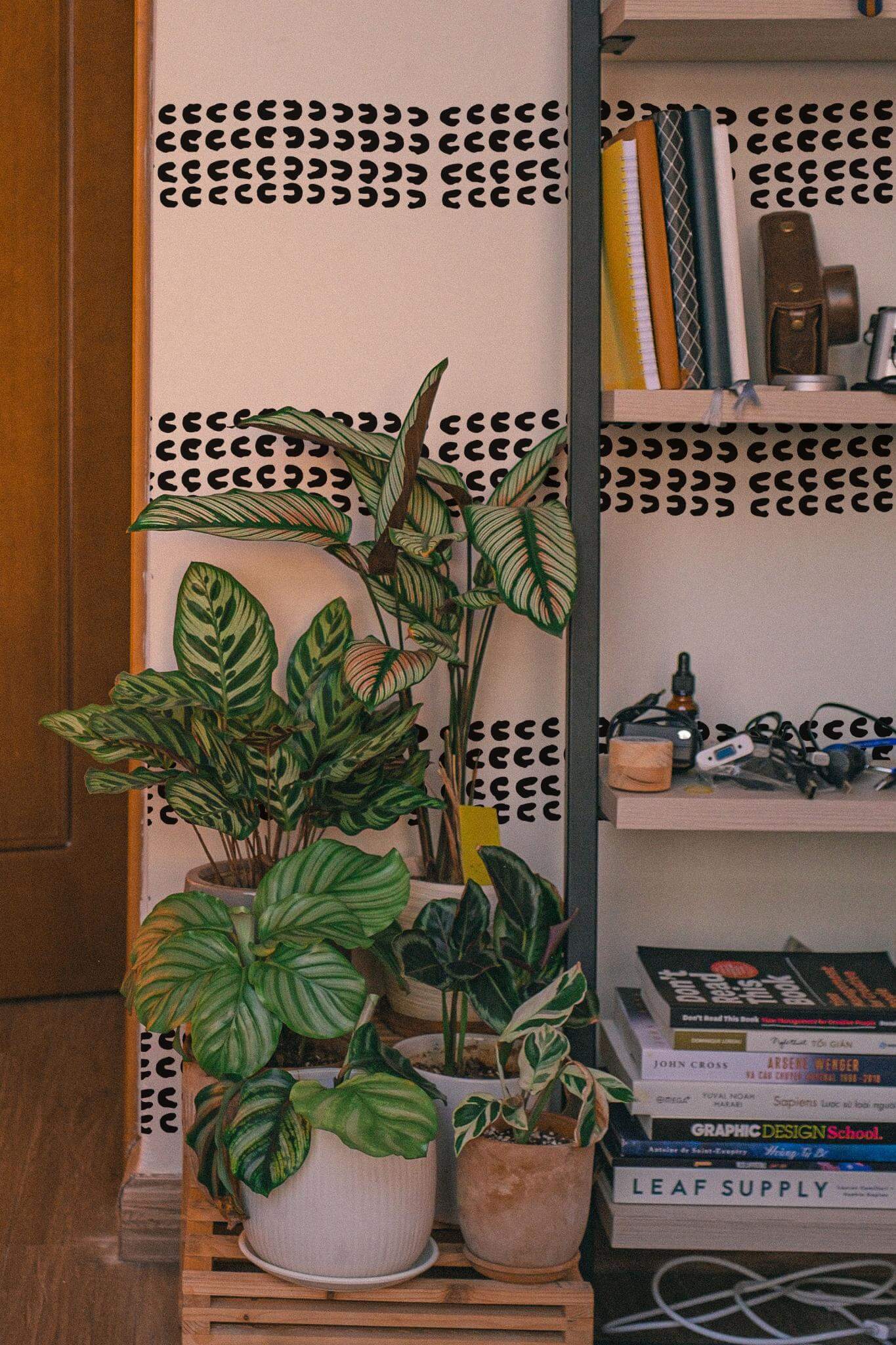 Horizontal abstract stripe Wallpaper