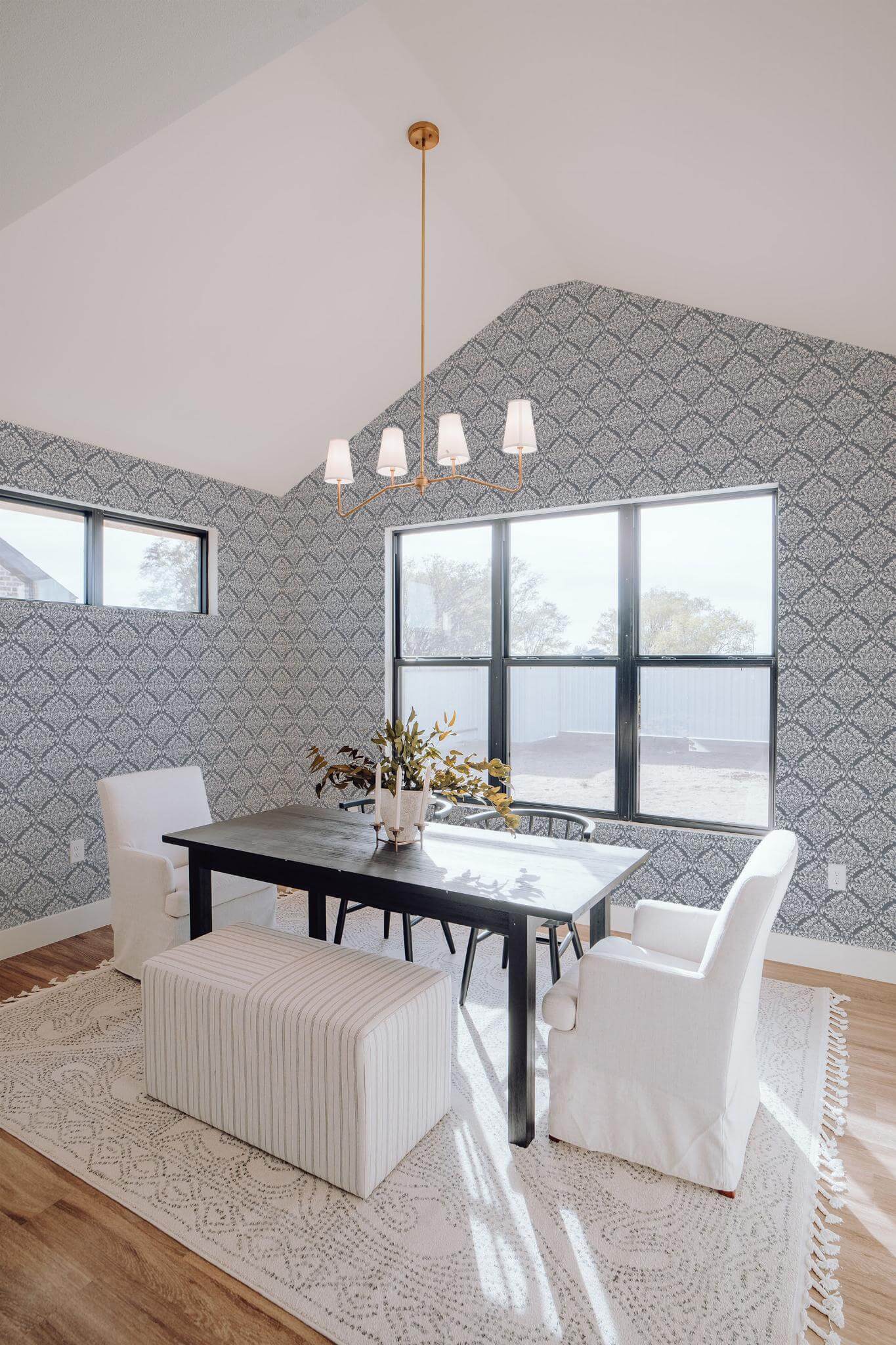 Antique damask Wallpaper - Image 3